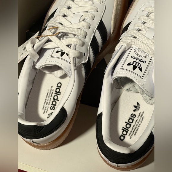 Adidas Women's Sambas - Picture 5 of 11